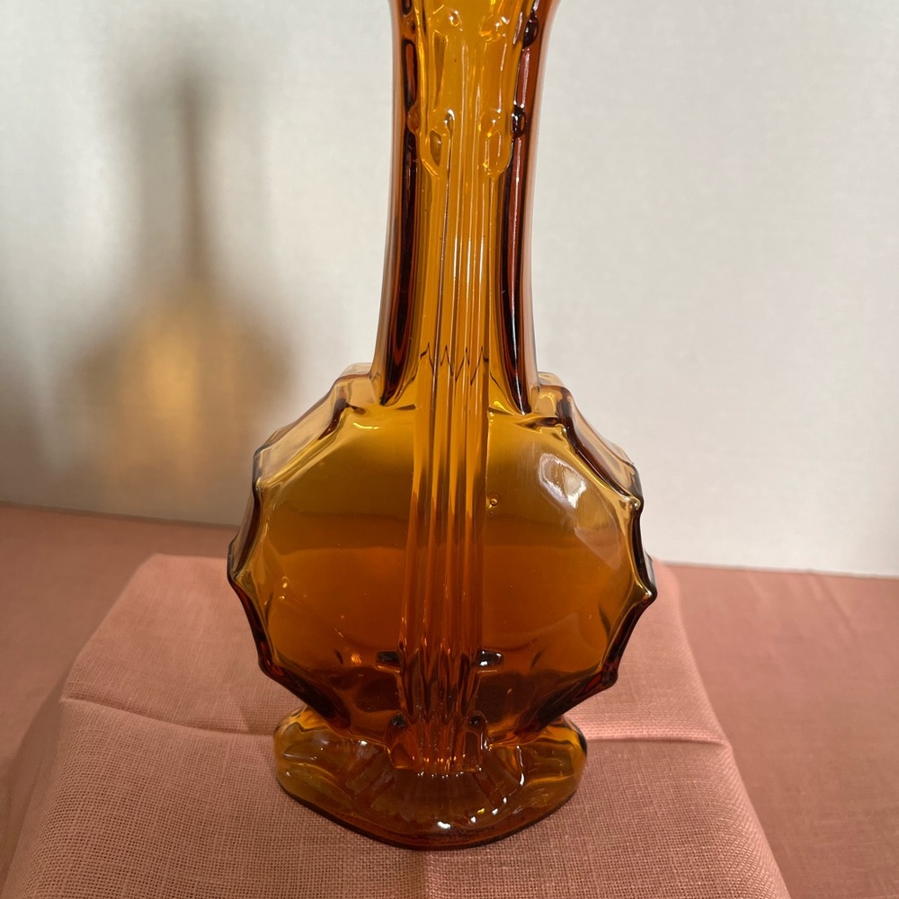 Imperial Banjo Amber Glass Vase - Picture 10 of 10